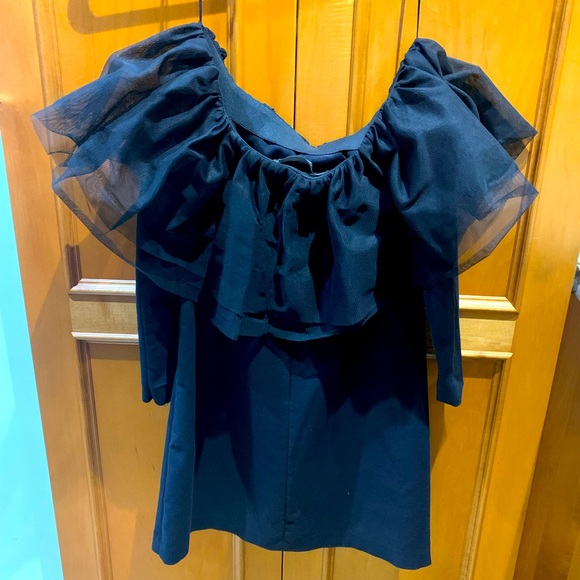 Super cute mini dress from ZARA size XSmall color black - Picture 1 of 3